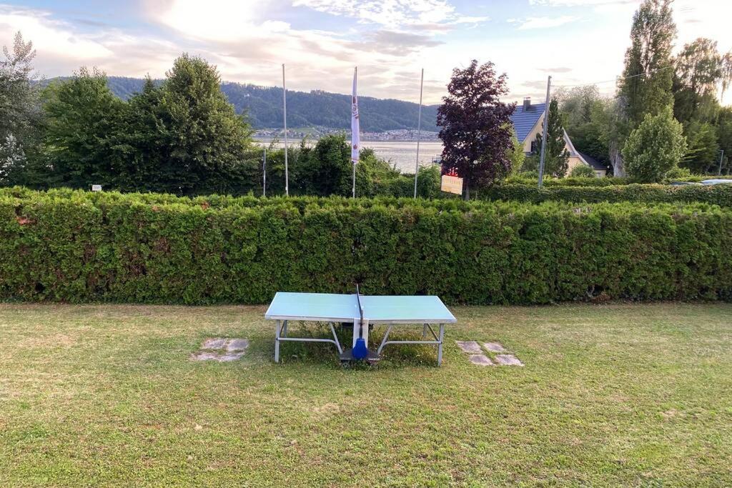 Die Seeblume - Ferienwohnung Mit Pool Und Seeblick Бодман-Лудвигсхафен Екстериор снимка
